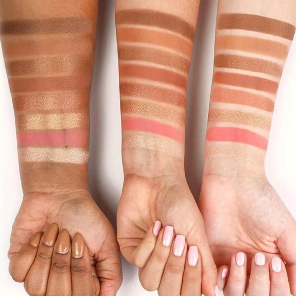 🌿 Wander Beauty Getaway Eye and Face Palette - Picture 7 of 8